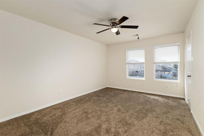 Building Photo - 18818 N Wren Arbor Cir