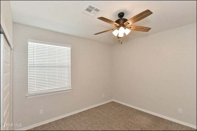 Building Photo - 2712 Sammy Cervantes St