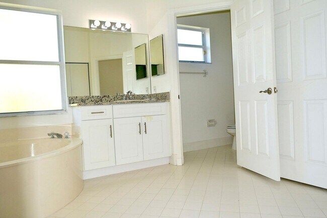 Building Photo - 3003 Caffia Way