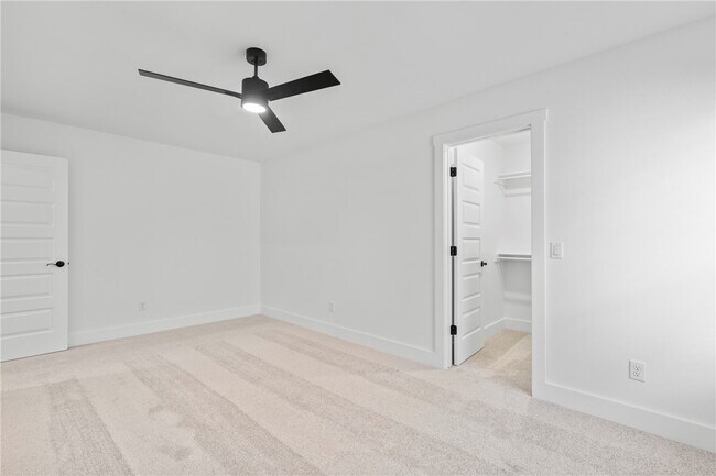 Building Photo - 4300 SW Adams Rd