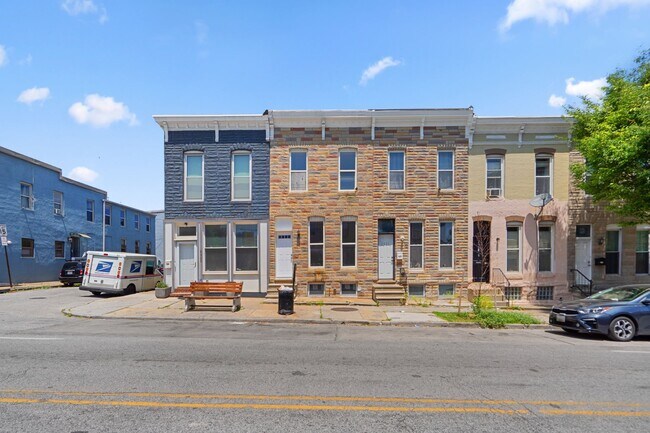 Building Photo - 2524 E Fayette St