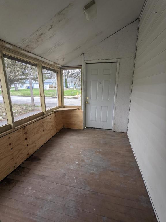 Building Photo - 626 E Jackson St