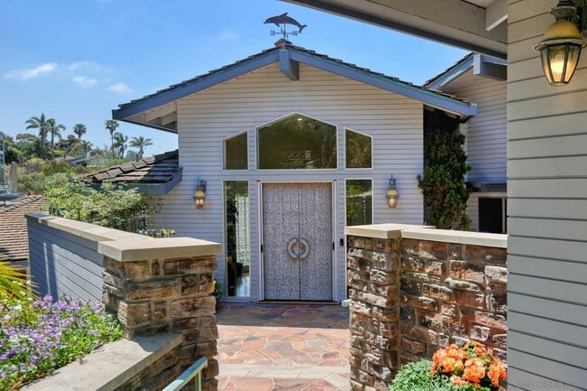 Building Photo - 7106 Country Club Dr