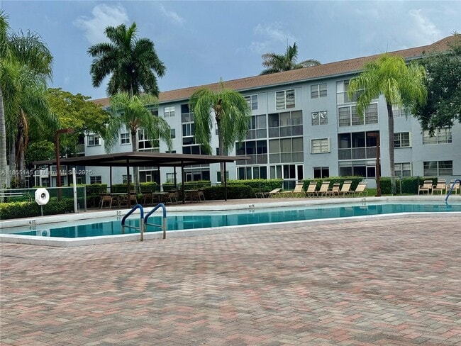 Building Photo - 650 SW 124th Terrace