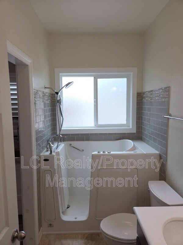 Building Photo - 3491 Tallgrass Ct