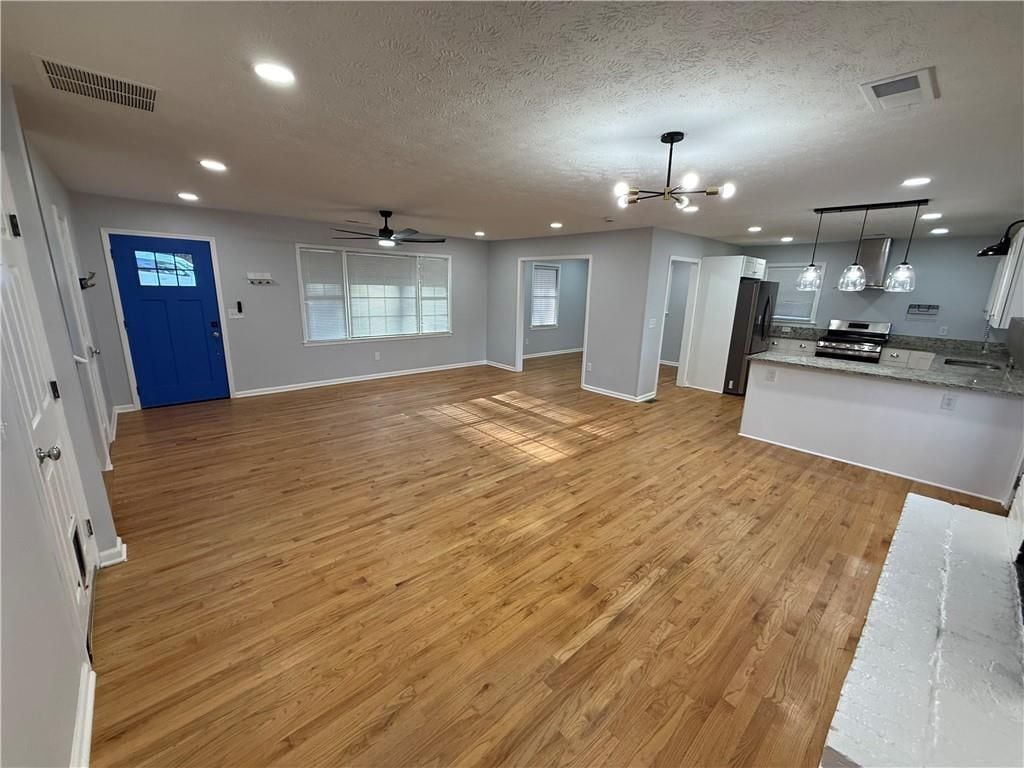 Building Photo - 3210 Ebenezer Rd NE