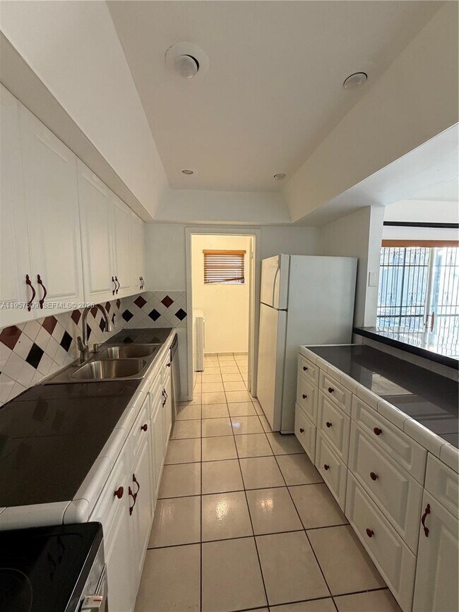 Building Photo - 8401 SW 107th Ave