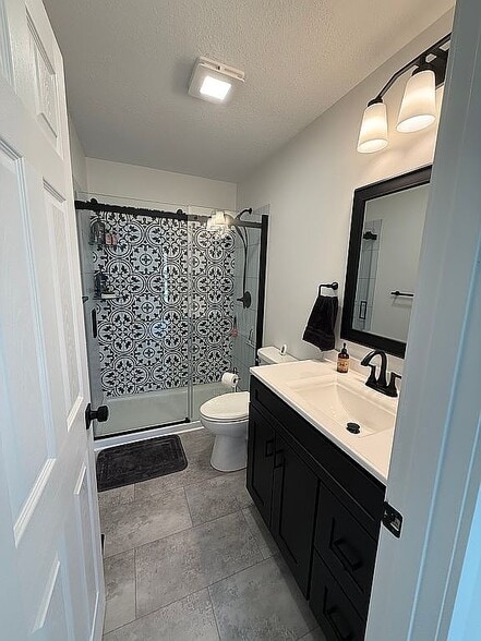 Building Photo - 5535 Chris Dr