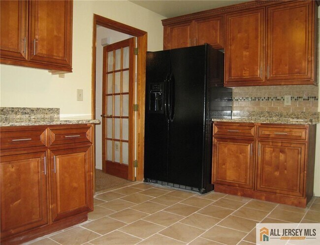 Building Photo - 1218 Plymouth Rd