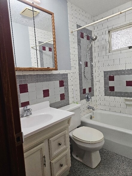 Building Photo - 1200 Faith Dr