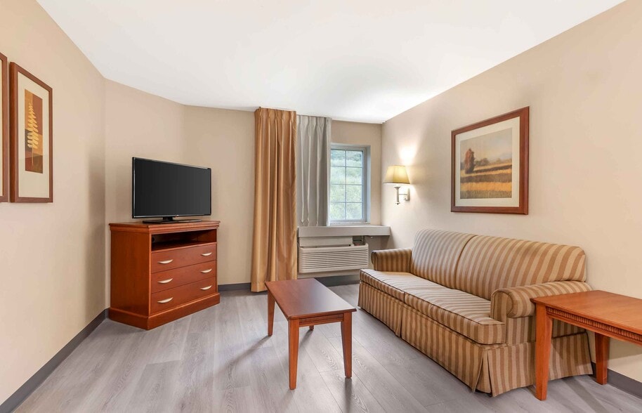 Building Photo - Furnished Studio-McAlester - Hwy 69