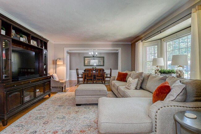 Building Photo - ONE LEVEL LIVING at it's FINEST in the SOU...