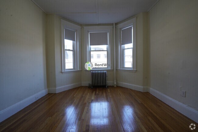 Building Photo - 1179 Boylston St