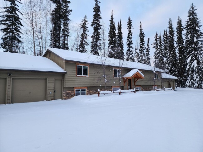 Building Photo - 401 E 8th Ave