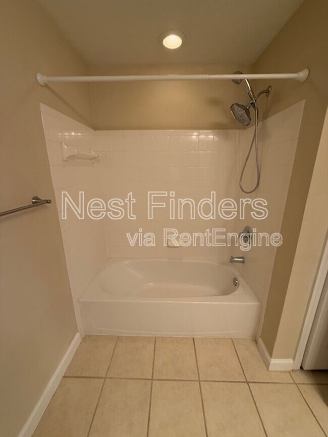 Building Photo - 10075 Gate Pkwy N