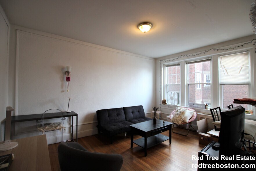 Building Photo - 2003 Commonwealth Ave