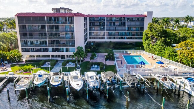 Building Photo - 740 S Federal Hwy