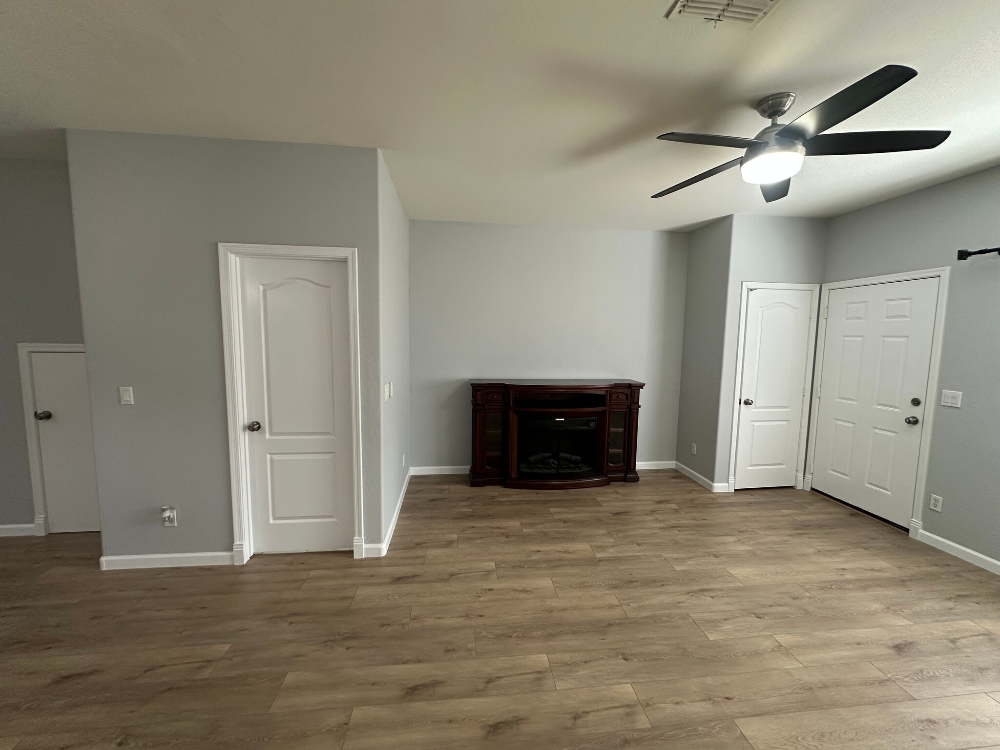 Building Photo - 17610 N 17th Pl