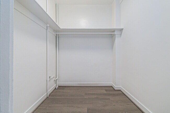 Building Photo - 455 Hyde