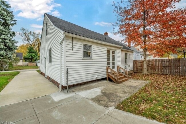 Building Photo - 24630 Alberton Rd