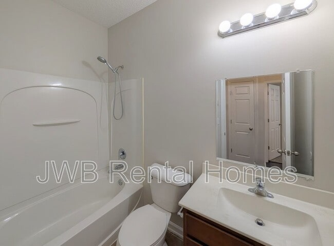 Building Photo - 94 Carlson Ct