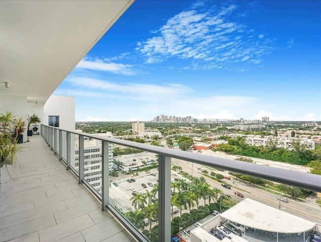 Building Photo - 1180 N Federal Hwy