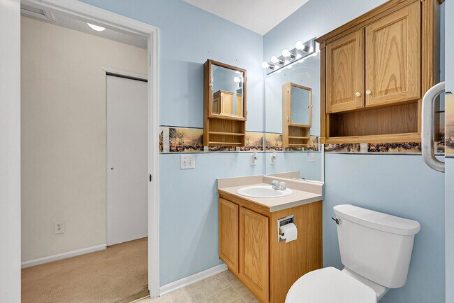 Building Photo - $2,100.00 - 3 Beds, 2 Baths, Single Family...