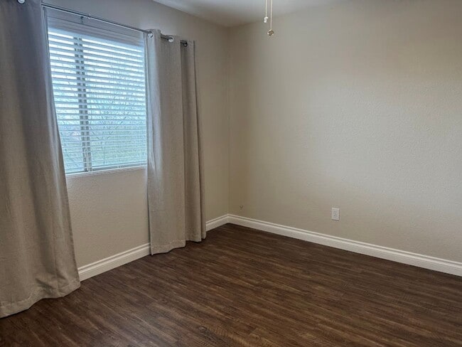 Building Photo - Luxury Scottsdale Rental with Chef’s Kitchen & 3-Car Garage