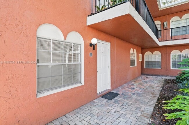 Building Photo - 1405 Miami Rd