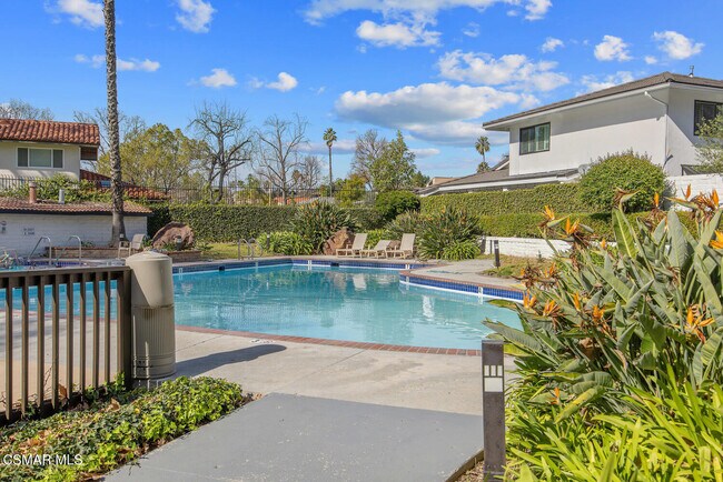 Building Photo - 31555 Lindero Canyon Rd