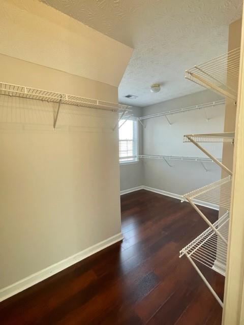 Building Photo - 8043 Clearview Cir