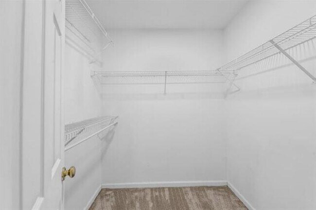 Building Photo - 4517 Eltham Park