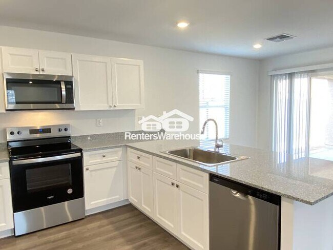 Building Photo - 4bed 2bath NEW build - Great layout w/ Gor...