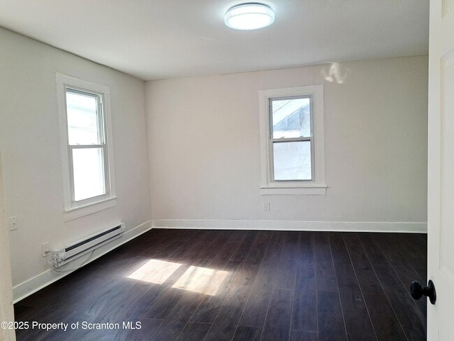 Building Photo - 625 Rosen Ct