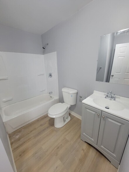 Building Photo - 1816-1816 N James H McGee Blvd