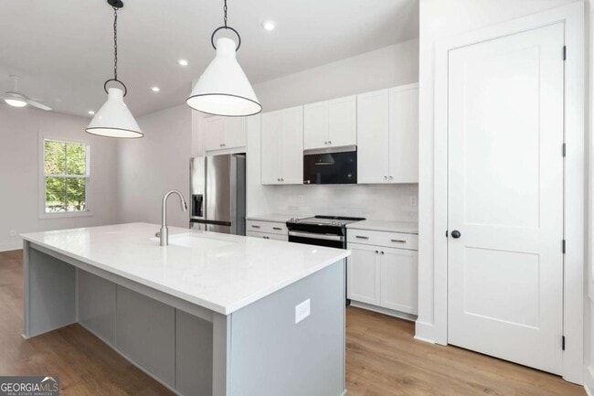 Building Photo - 964 Bibb St NW