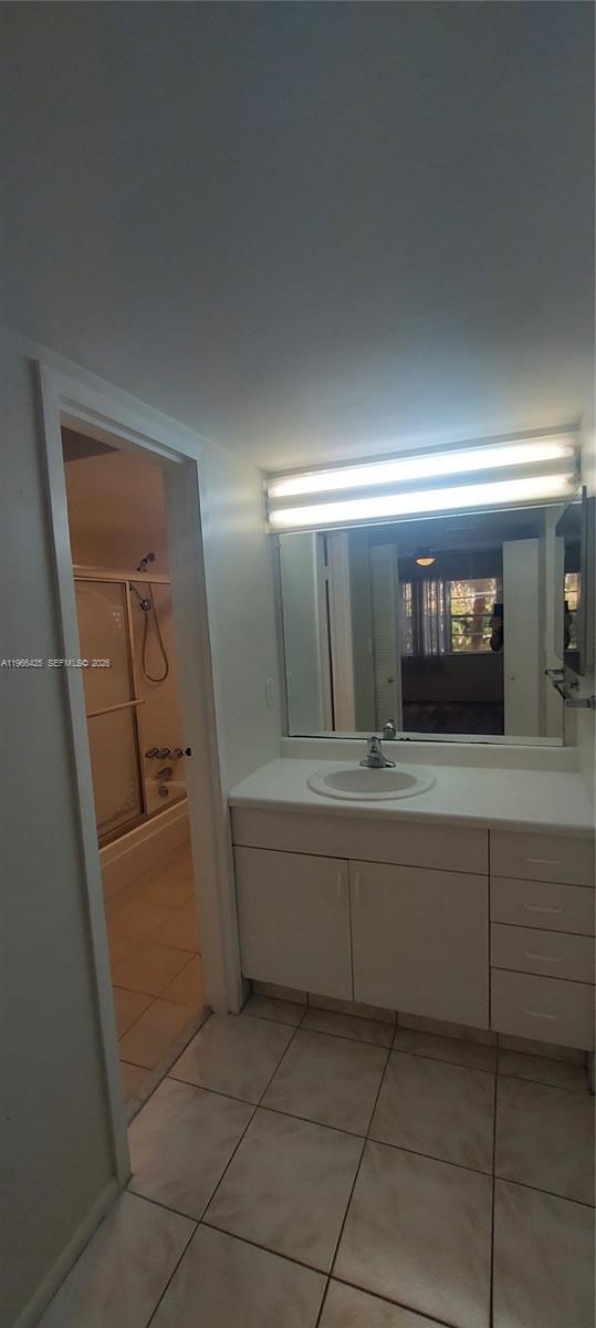 Building Photo - 4334 NW 9th Ave