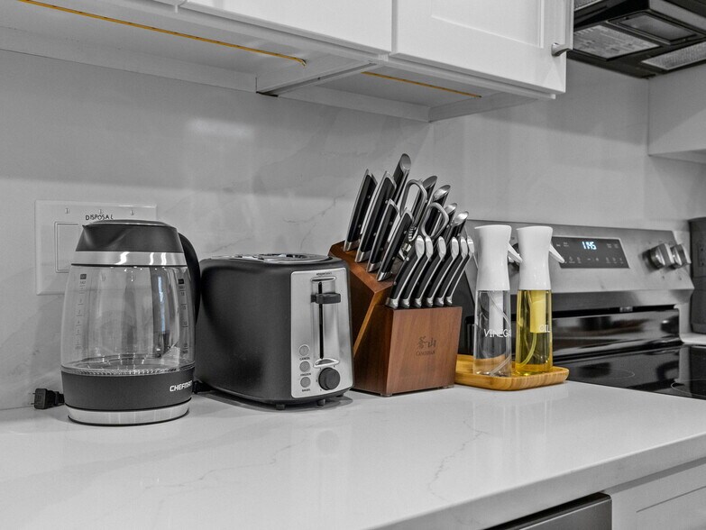 Building Photo - 1 Central Sq