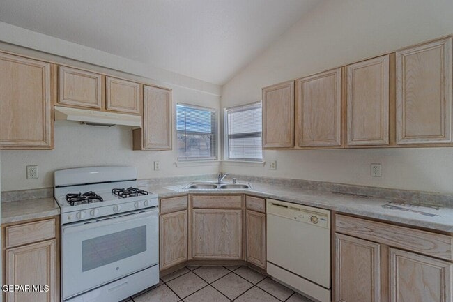 Building Photo - 12110 St Romeo Ave