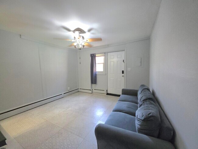 Building Photo - 216 New Jersey Ave