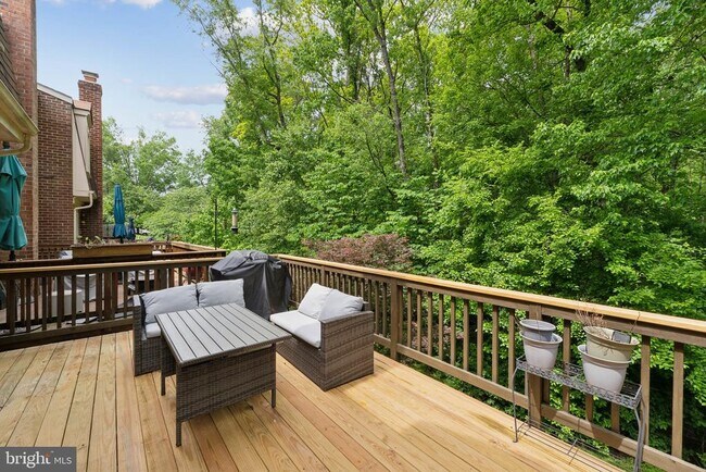 Building Photo - 11545 Pine Cone Ct