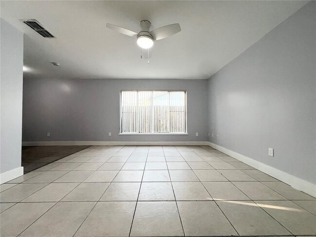 Building Photo - 11340 Cardiff Dr