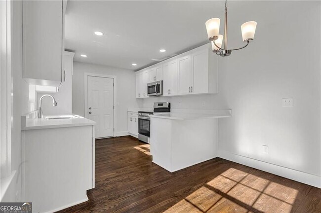 Building Photo - 1271 Lorenzo Dr SW