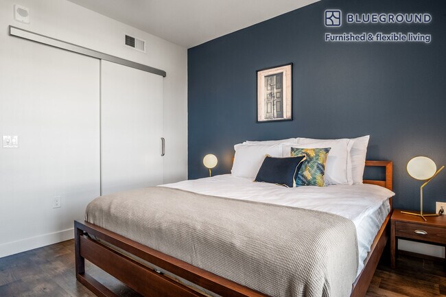 Building Photo - 10601 Washington Blvd