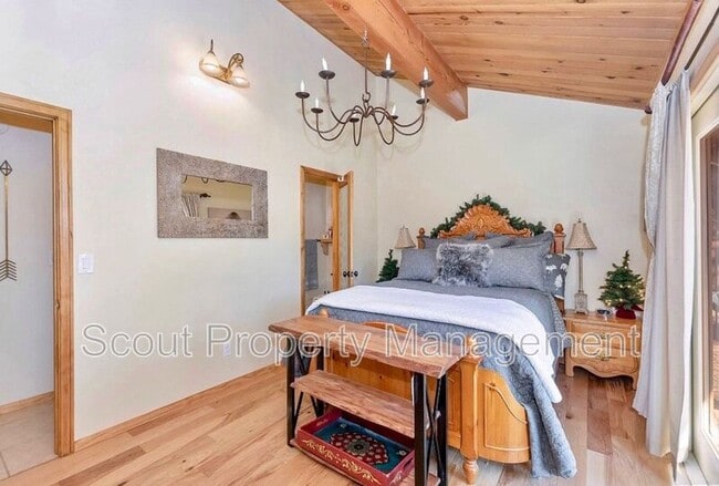 Building Photo - 199 Oriole Dr