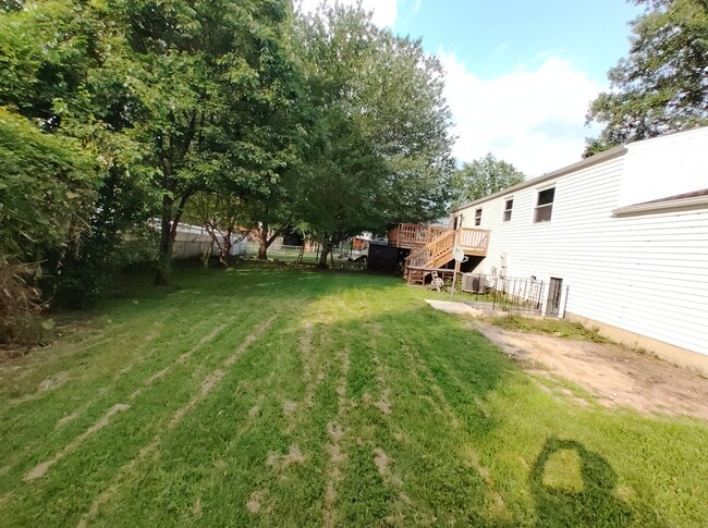 Building Photo - 5811 Heming Ave