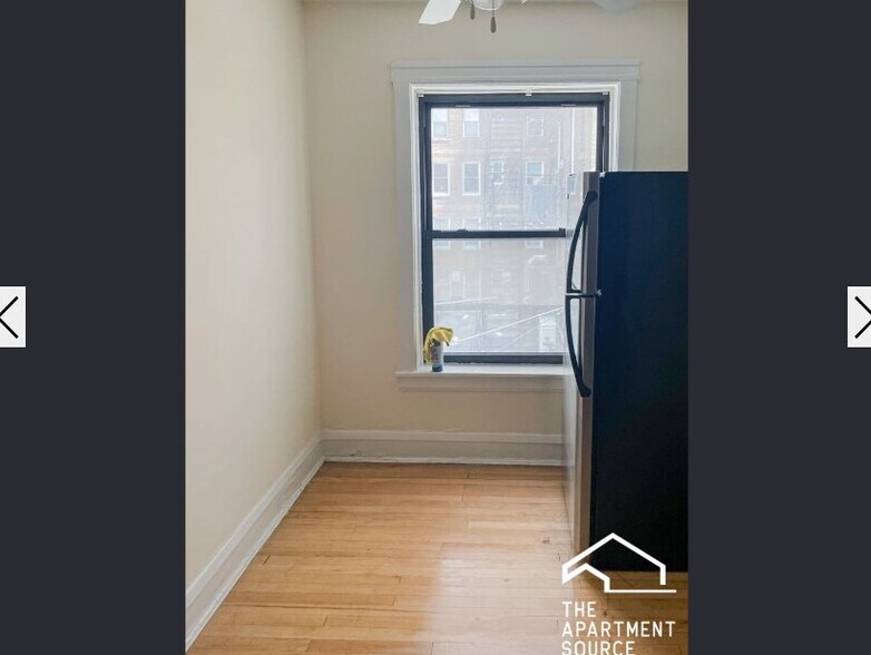 Building Photo - 514 W Cornelia Ave