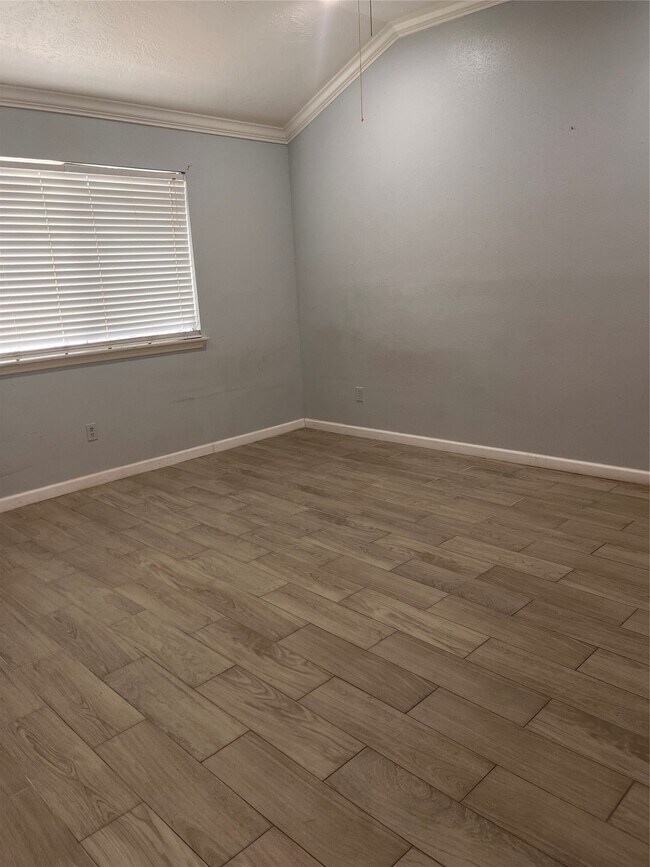 Building Photo - 11714 Lamprey St