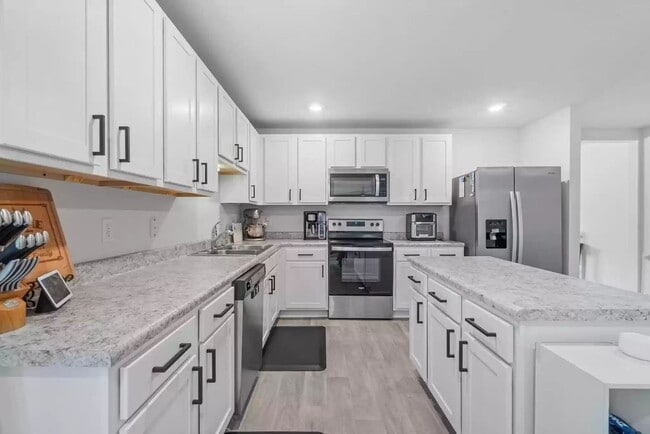 Building Photo - Beautiful, newly built 3-bedroom in South Walton