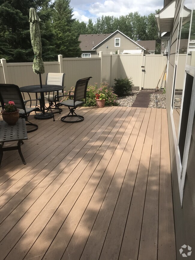 Large private deck - 368 E Travelers Trl